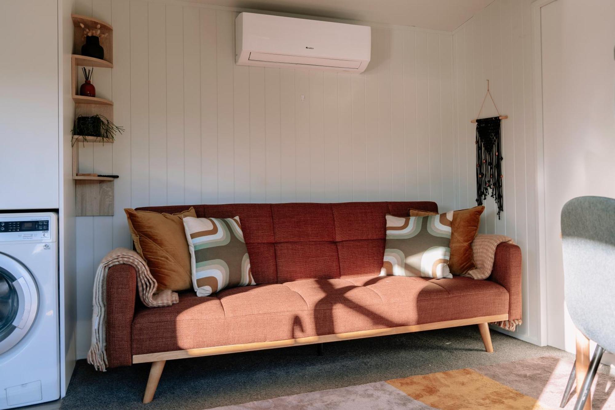 Mountain Cabin - Central, Cosy And Cute With Views Wanaka Exterior foto